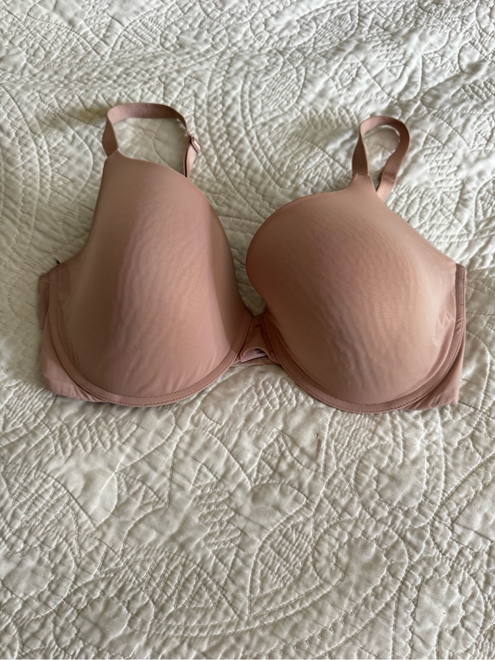 Victoria's Secret Smooth T-Shirt Bra in Dusty Pink
